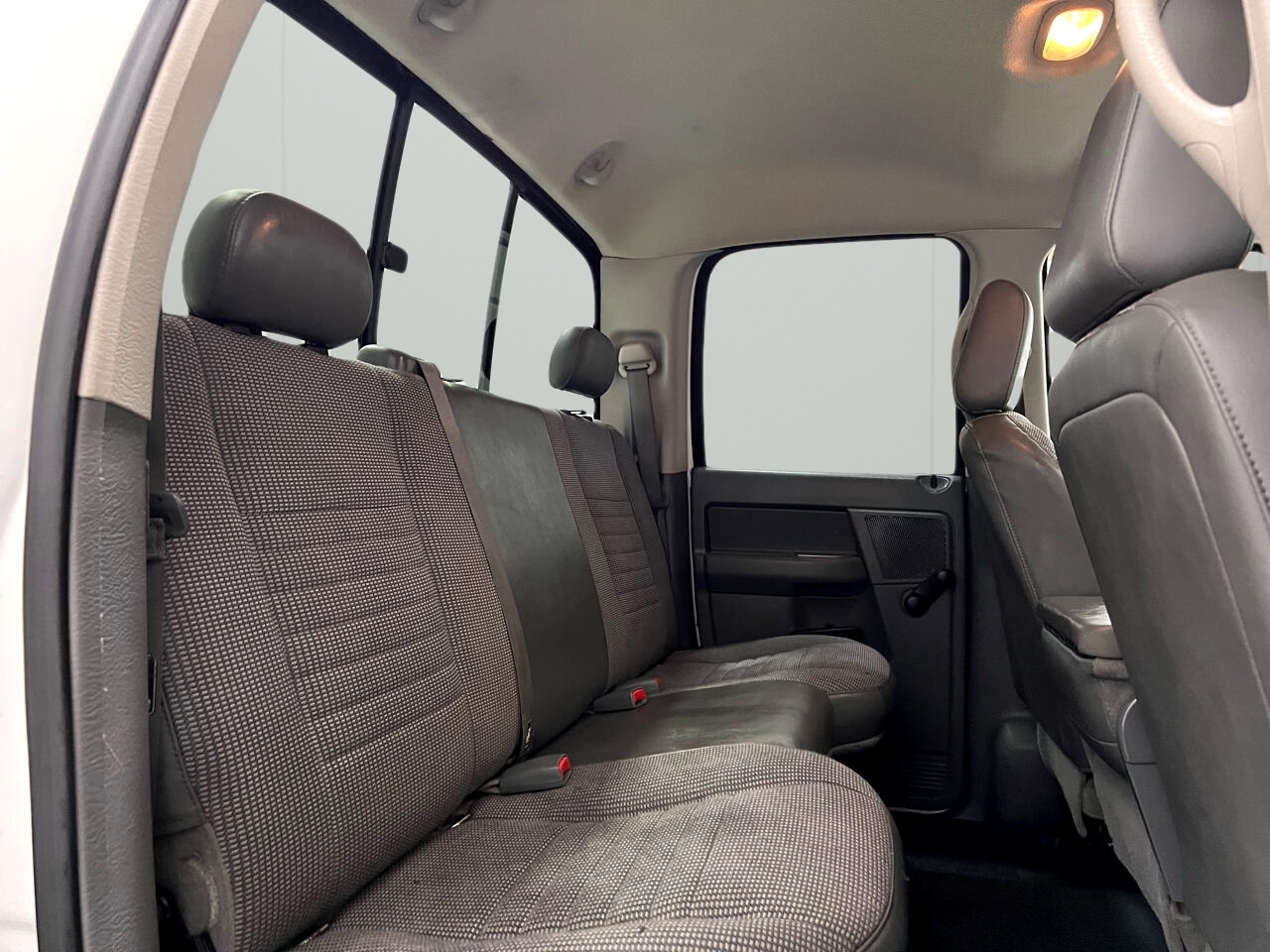 Dodge Ram 3500 ST Quad Cab LWB 4WD DRW 2008