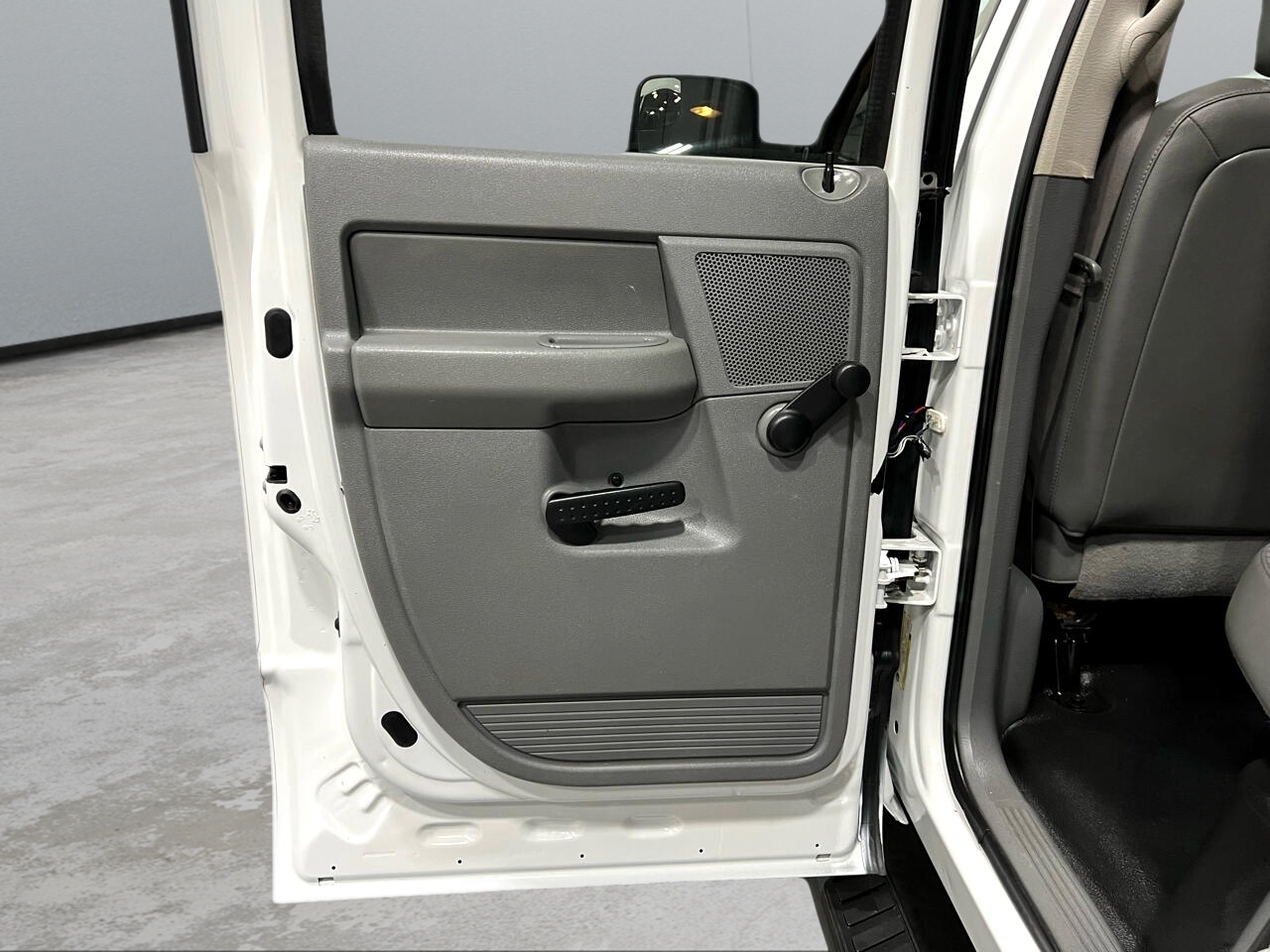 Dodge Ram 3500 ST Quad Cab LWB 4WD DRW 2008