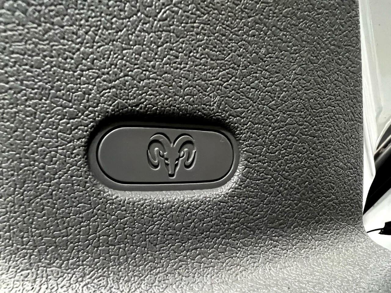 Dodge Ram 3500 ST Quad Cab LWB 4WD DRW 2008