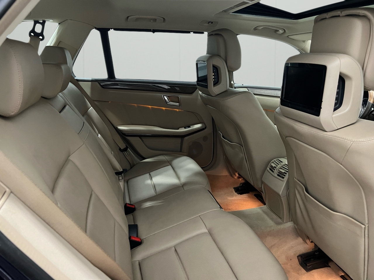 Mercedes-Benz E-Class Wagon E350 4Matic 2011