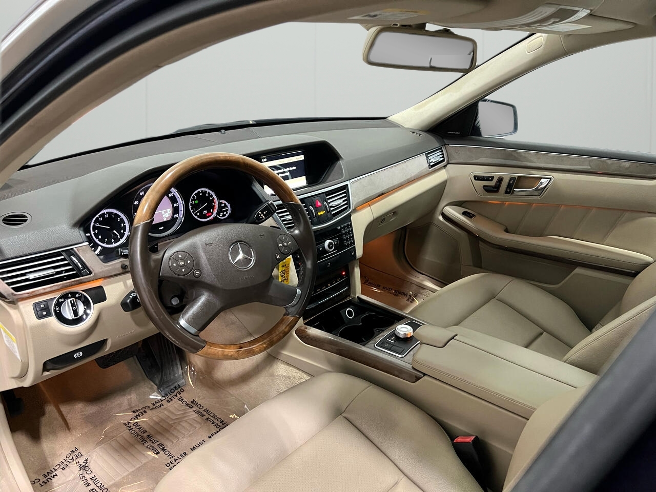 Mercedes-Benz E-Class Wagon E350 4Matic 2011