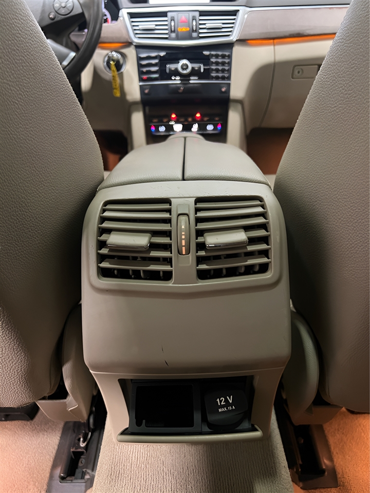 Mercedes-Benz E-Class Wagon E350 4Matic 2011