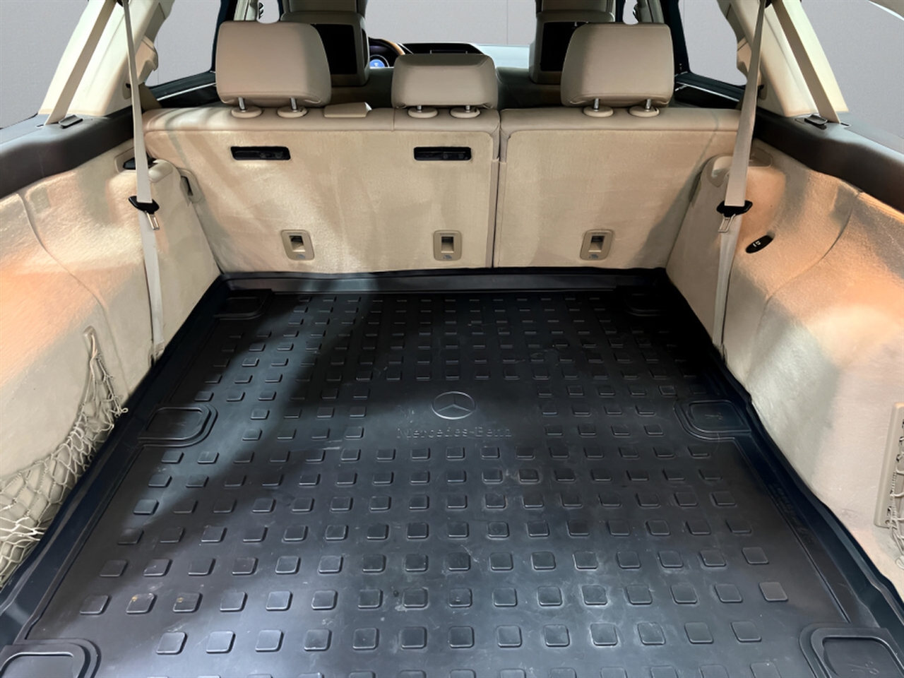 Mercedes-Benz E-Class Wagon E350 4Matic 2011