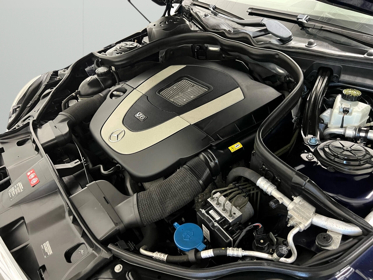 Mercedes-Benz E-Class Wagon E350 4Matic 2011