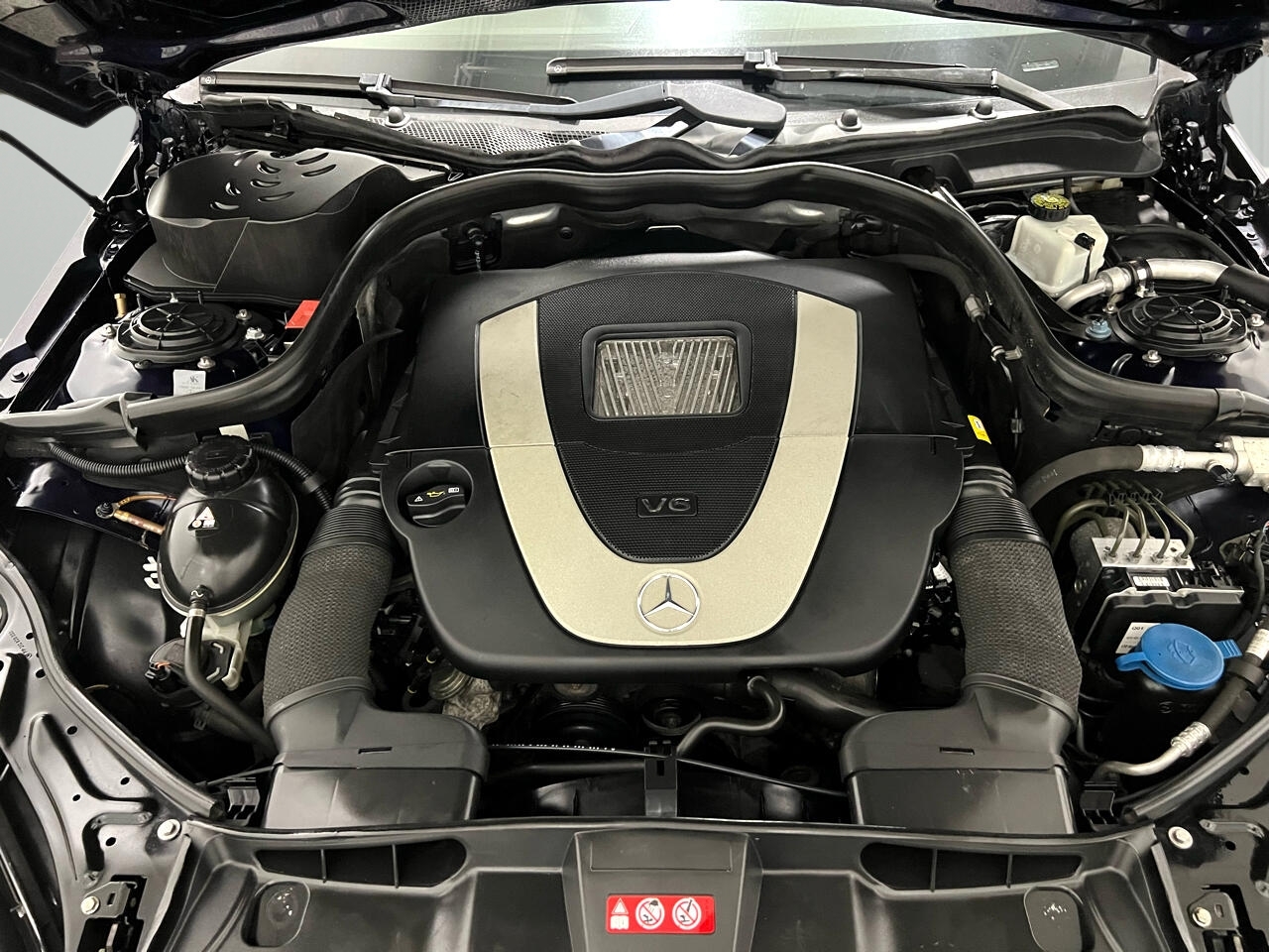 Mercedes-Benz E-Class Wagon E350 4Matic 2011