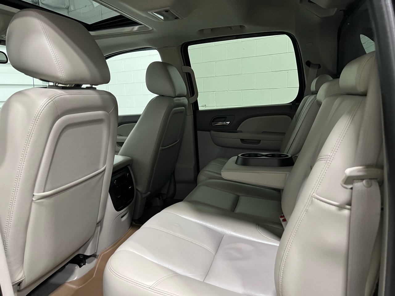 Chevrolet Avalanche LT 4WD 2010 Chevrolet Avalanche LT 4WD 2010