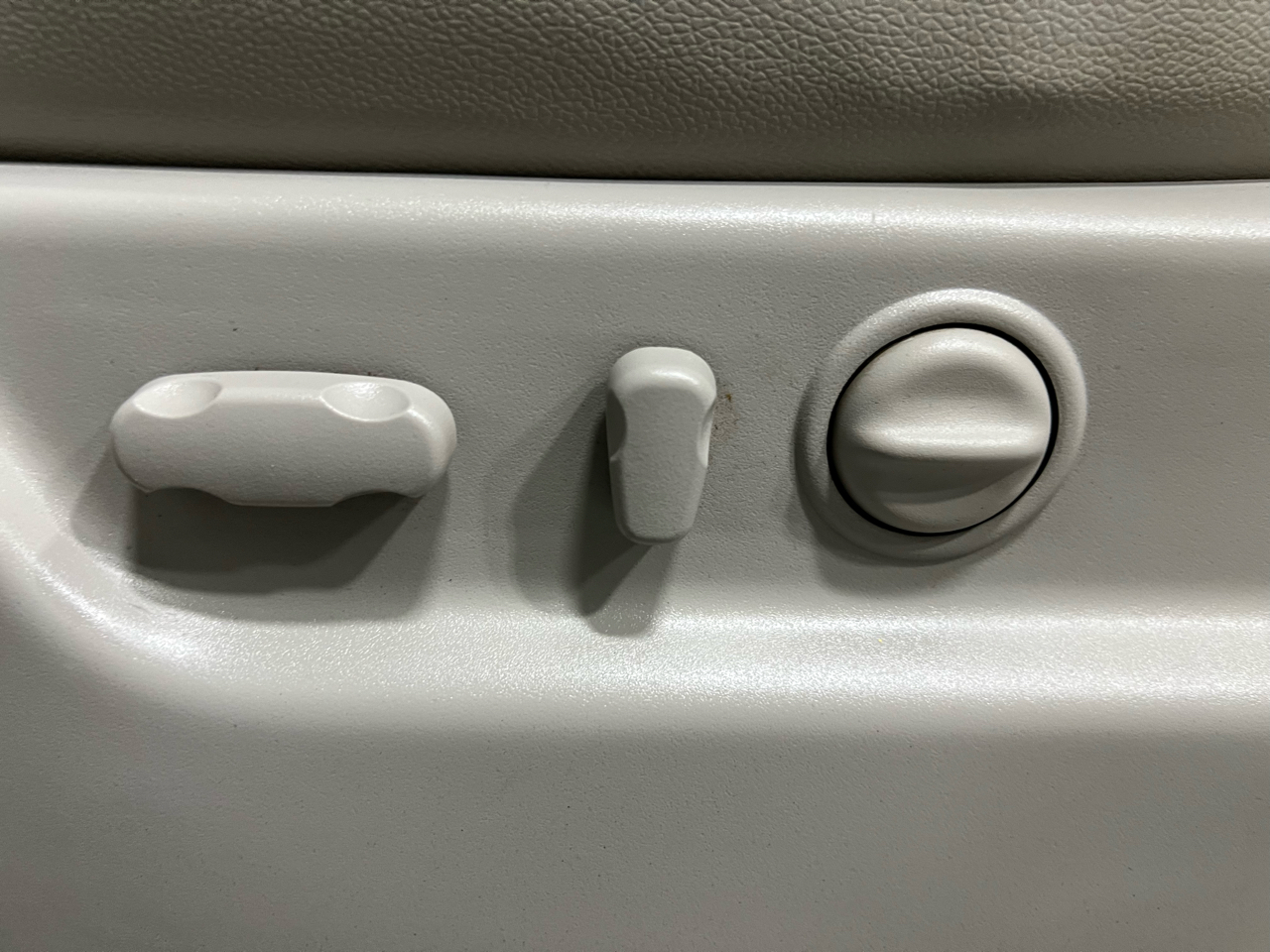 Chevrolet Avalanche LT 4WD 2010 Chevrolet Avalanche LT 4WD 2010