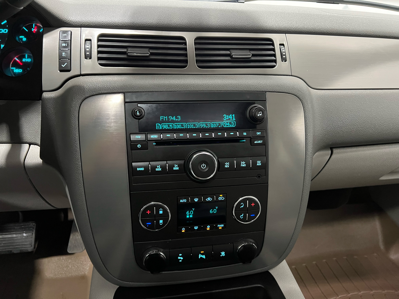 Chevrolet Avalanche LT 4WD 2010 Chevrolet Avalanche LT 4WD 2010