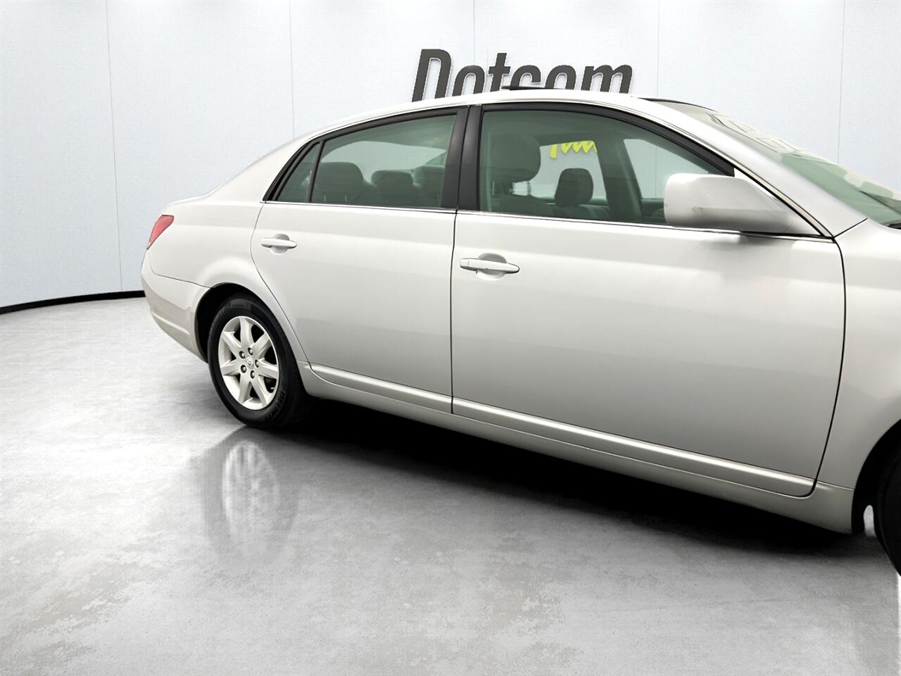 Toyota Avalon XLS 2008