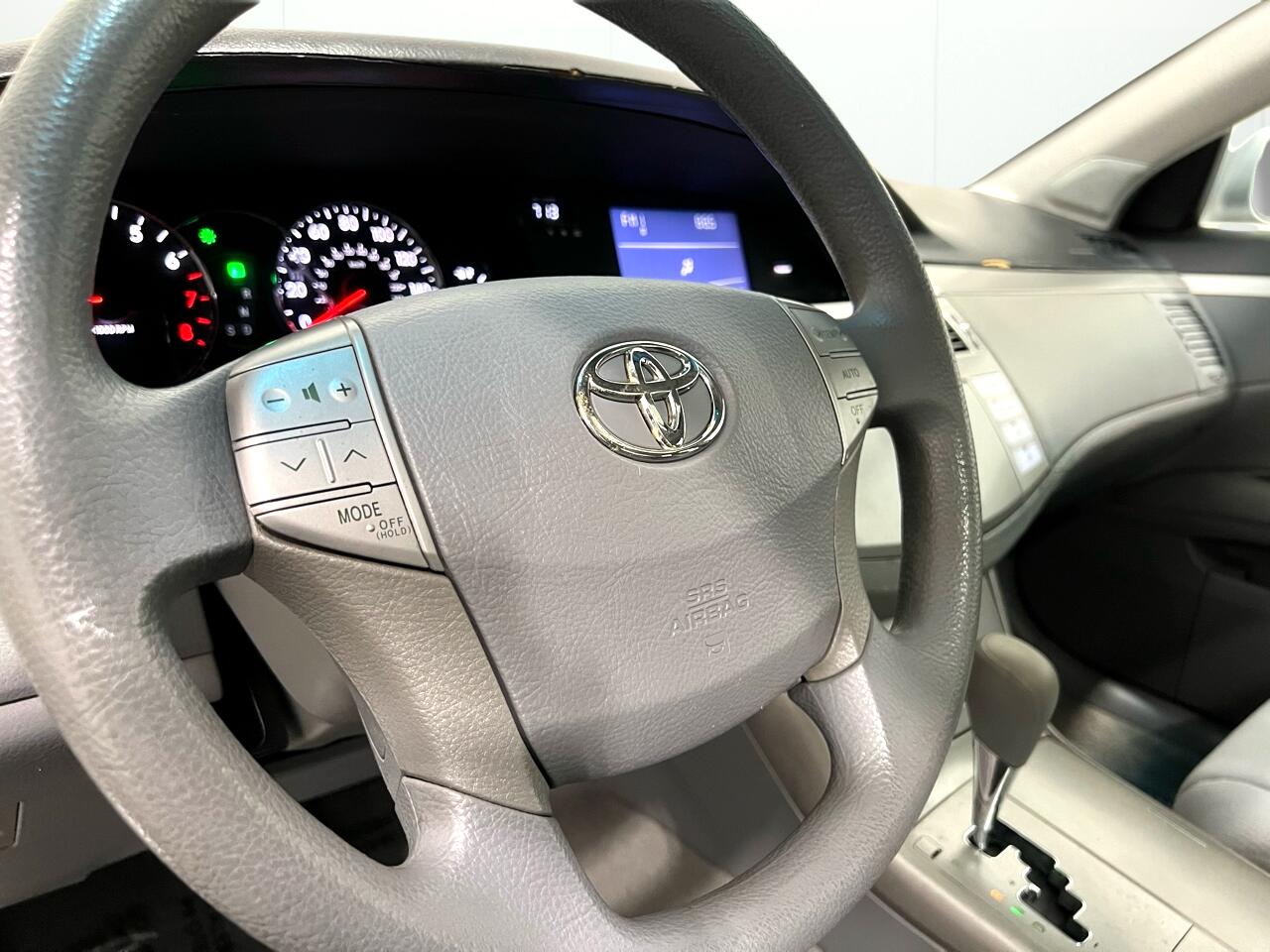 Toyota Avalon XLS 2008