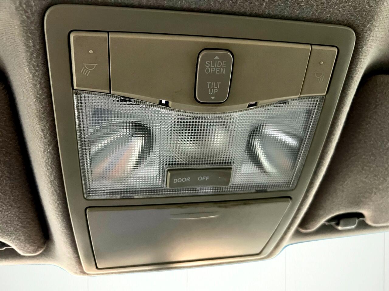 Toyota Avalon XLS 2008