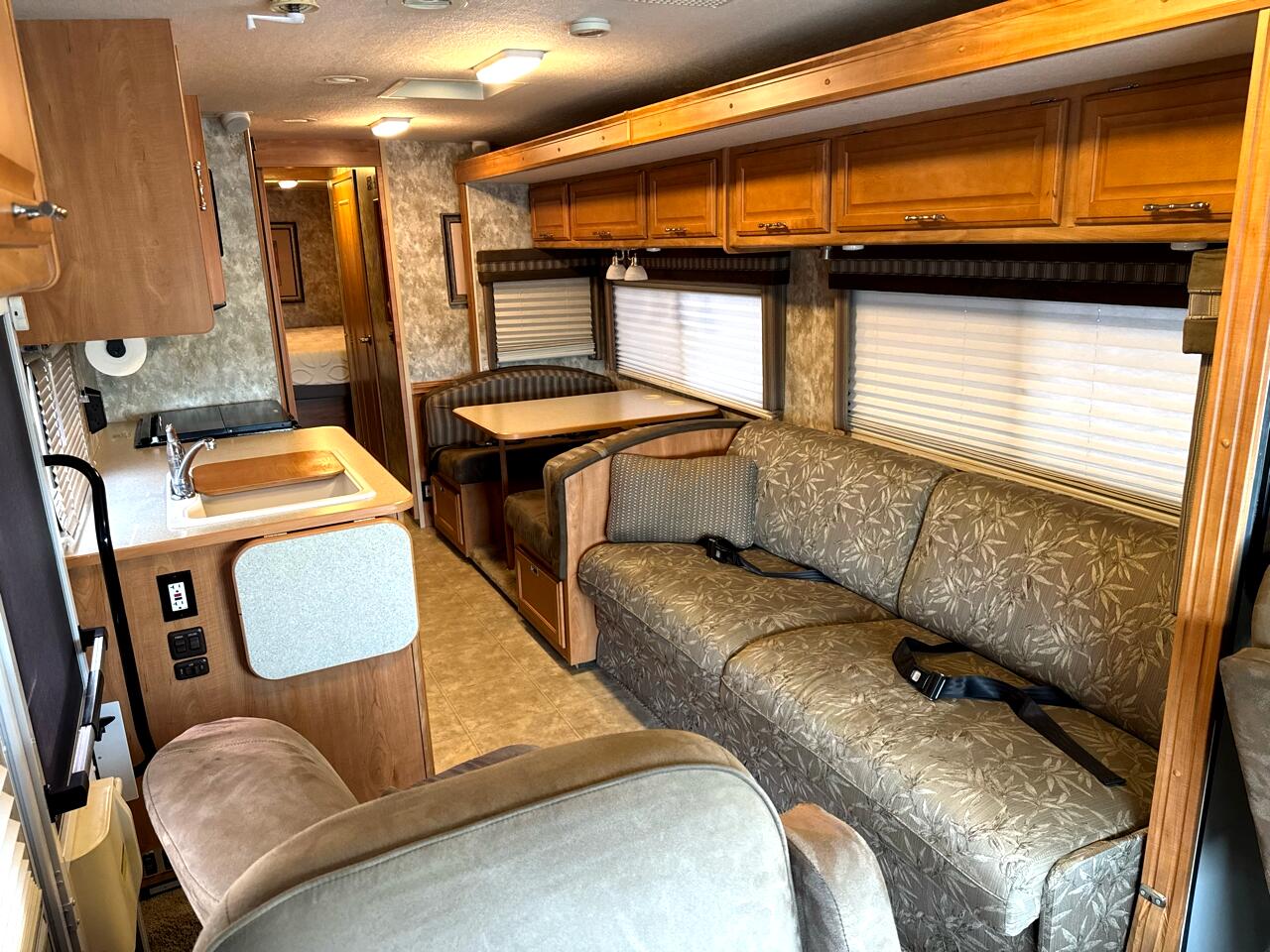 Ford Stripped Chassis Motorhome  2007