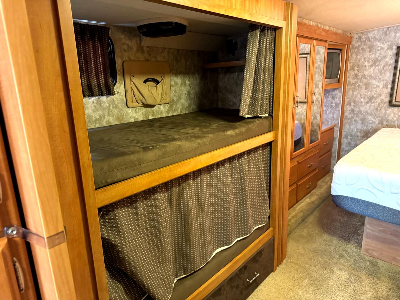 Ford Stripped Chassis Motorhome  2007