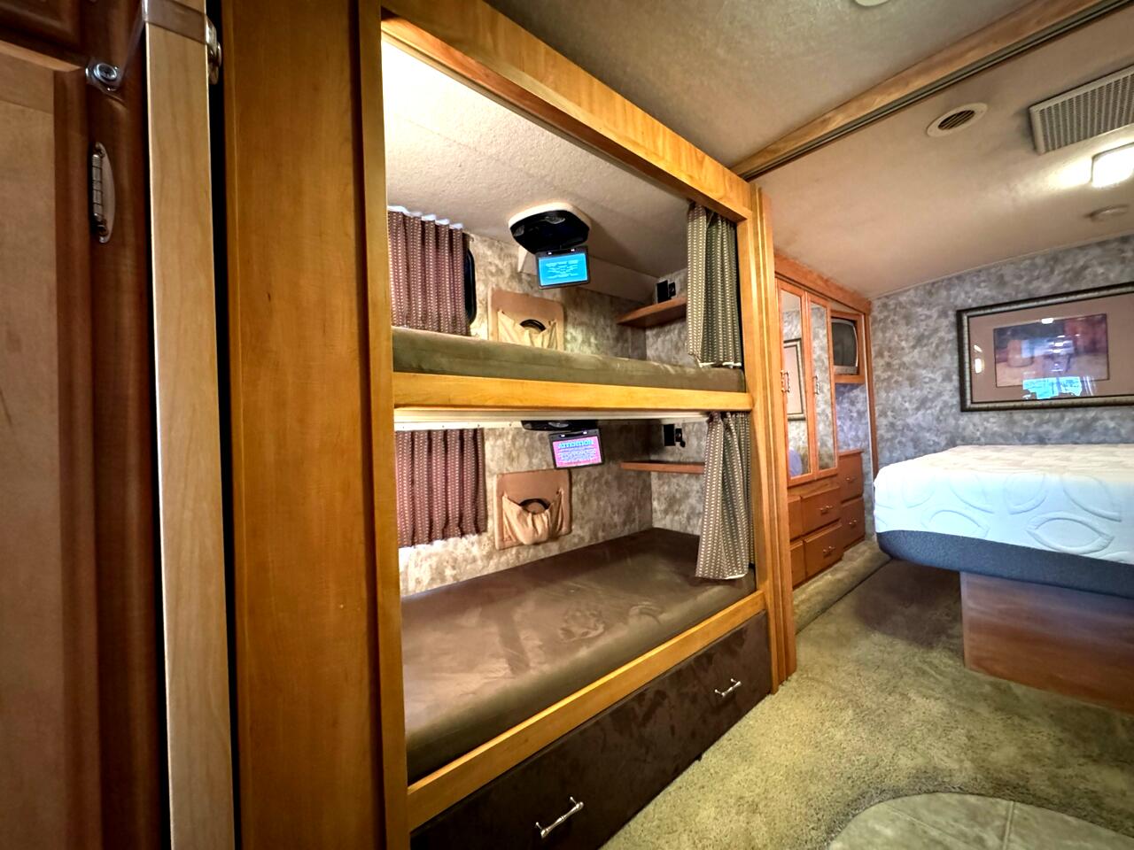 Ford Stripped Chassis Motorhome  2007