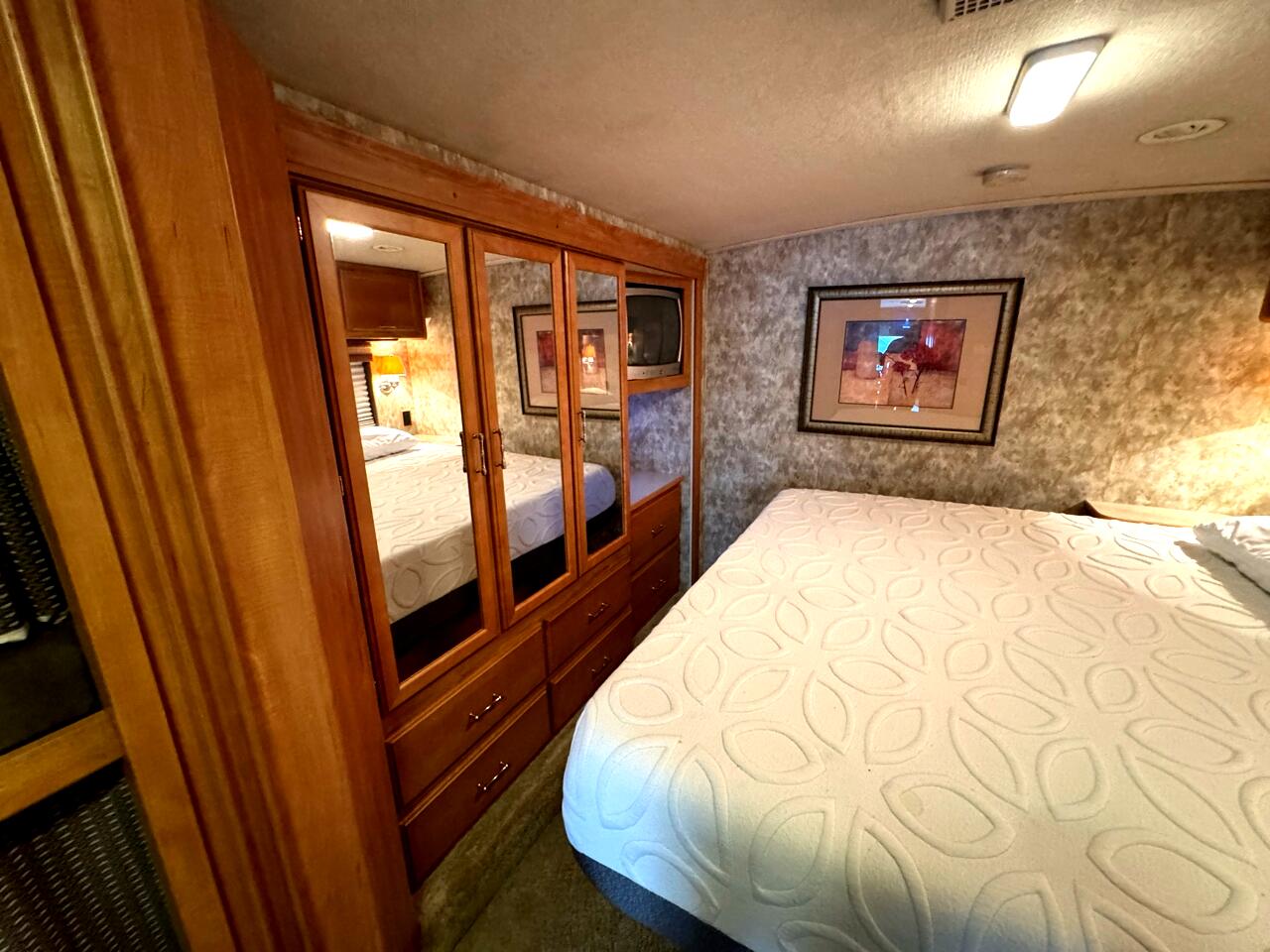 Ford Stripped Chassis Motorhome  2007