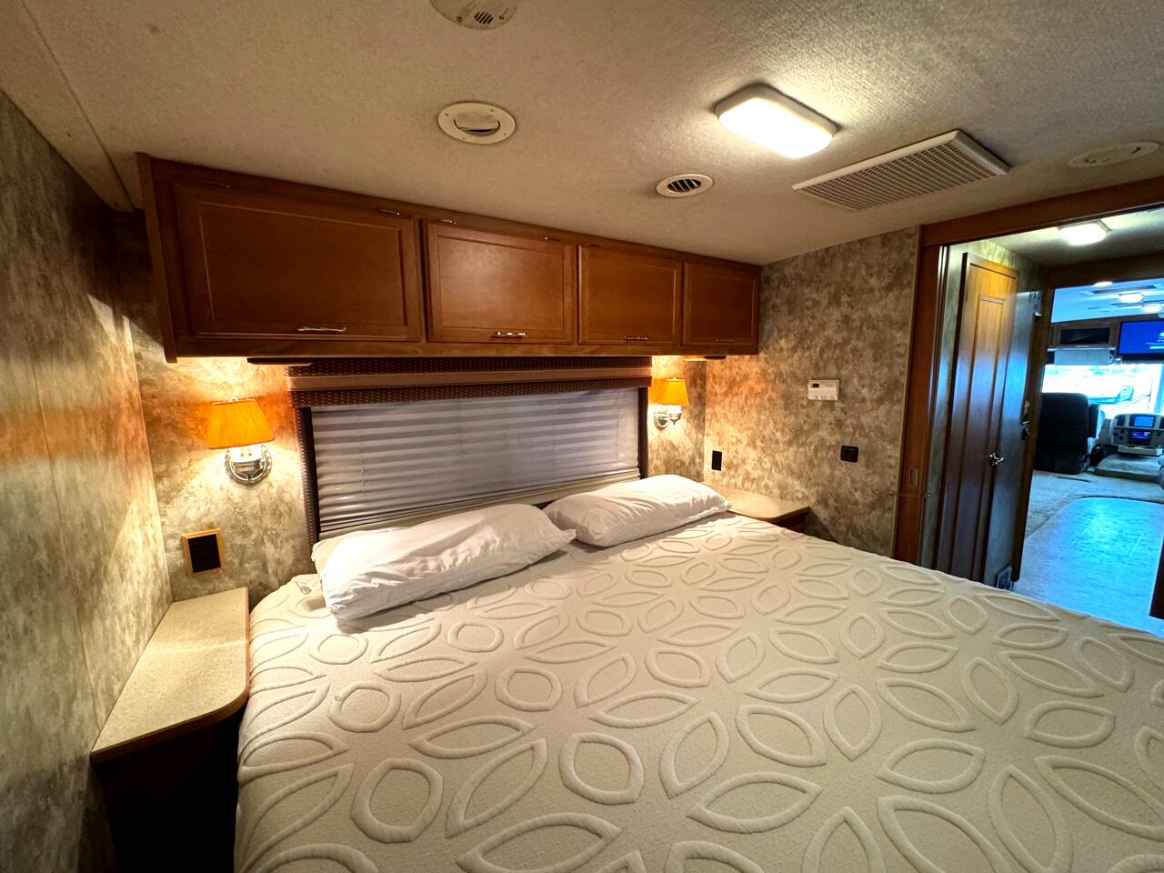 Ford Stripped Chassis Motorhome  2007