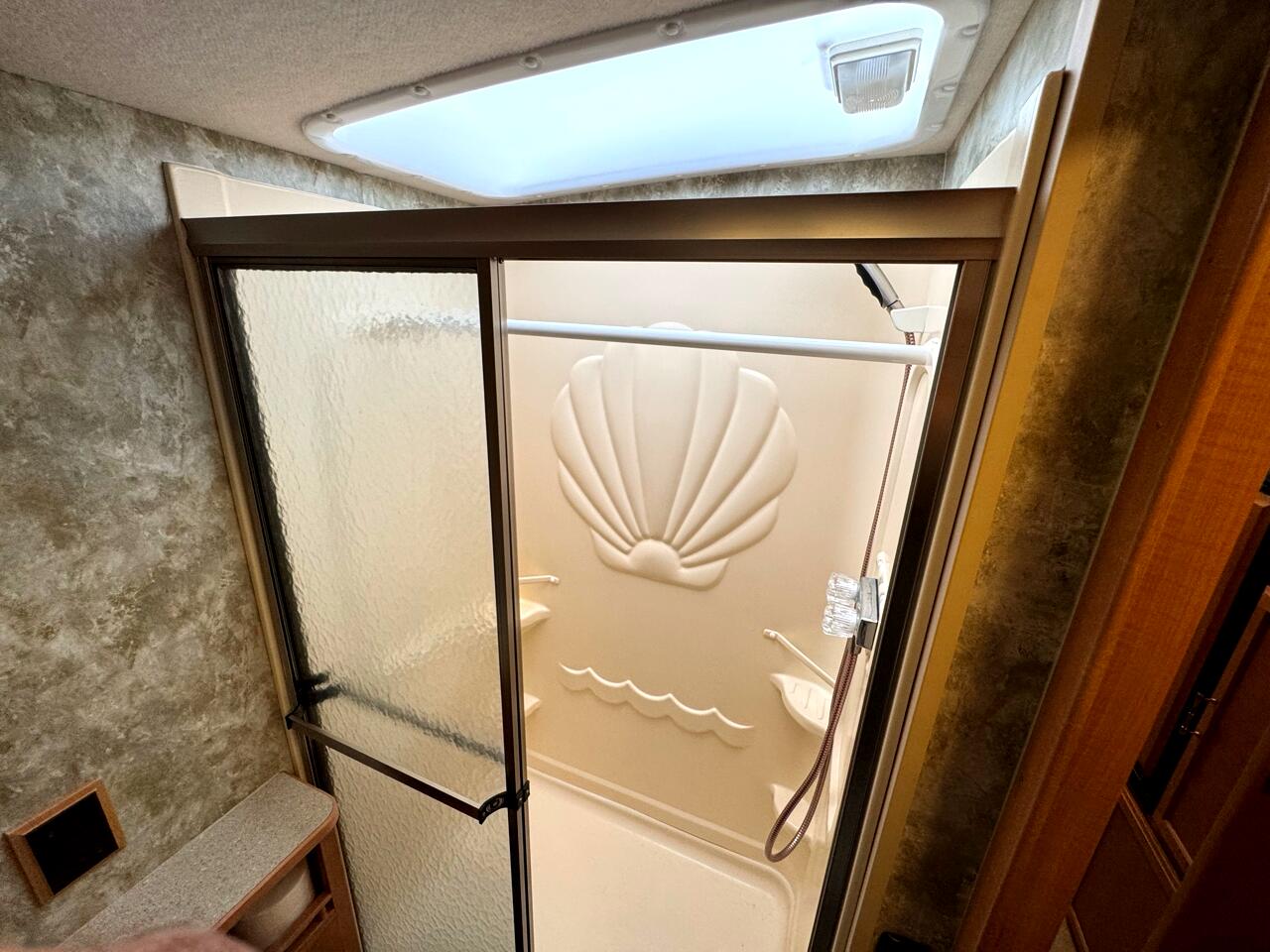 Ford Stripped Chassis Motorhome  2007