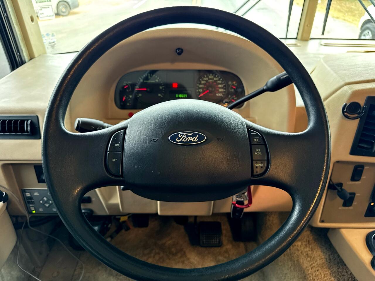 Ford Stripped Chassis Motorhome  2007