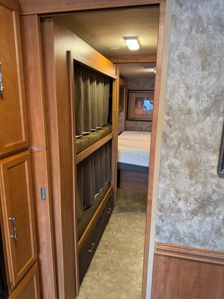 Ford Stripped Chassis Motorhome  2007