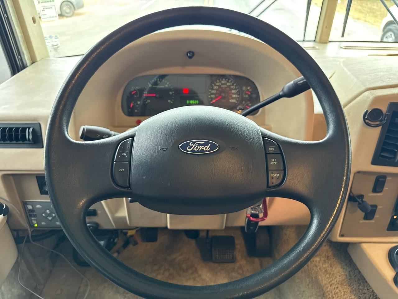 Ford Stripped Chassis Motorhome  2007