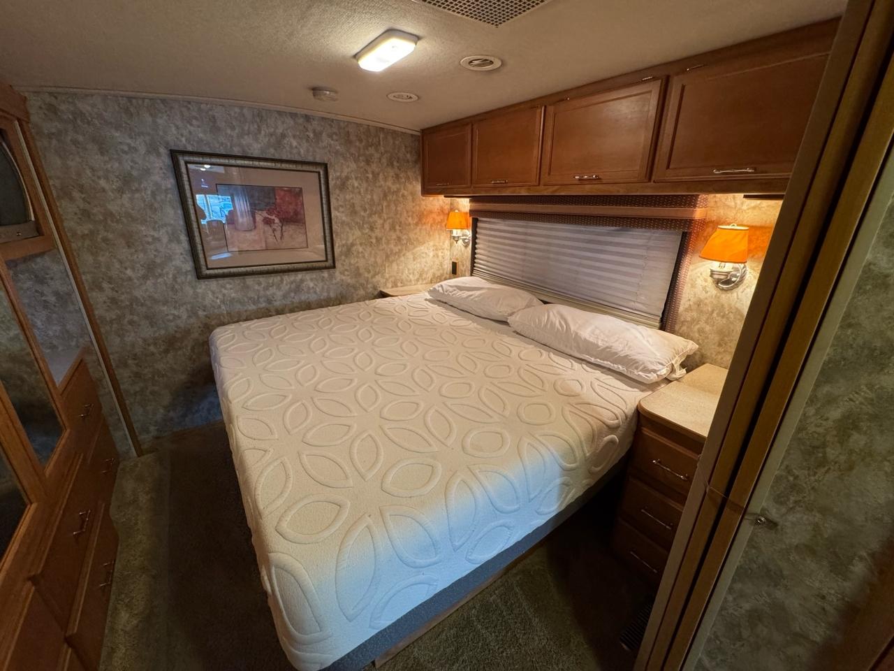 Ford Stripped Chassis Motorhome  2007