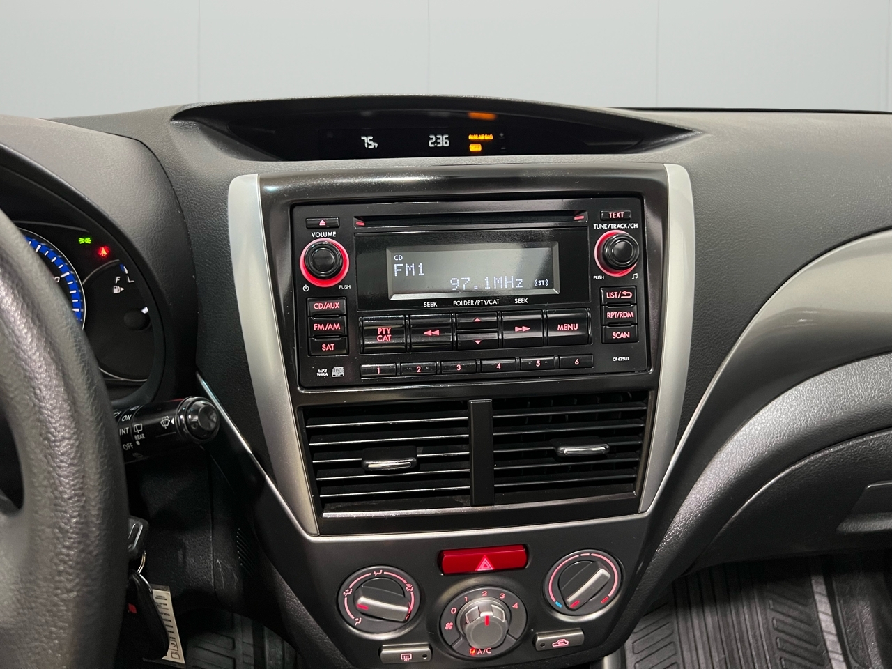 Subaru Forester 2.5X Premium 2011