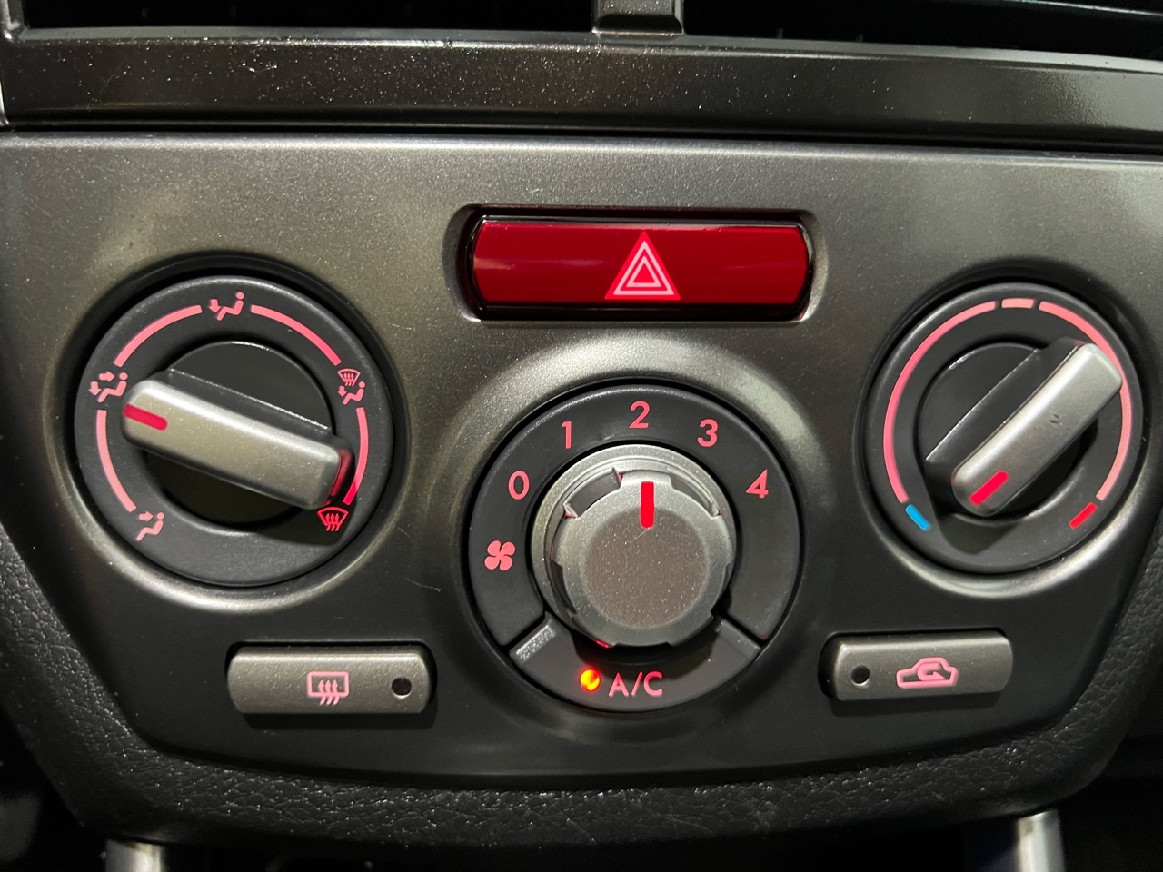 Subaru Forester 2.5X Premium 2011