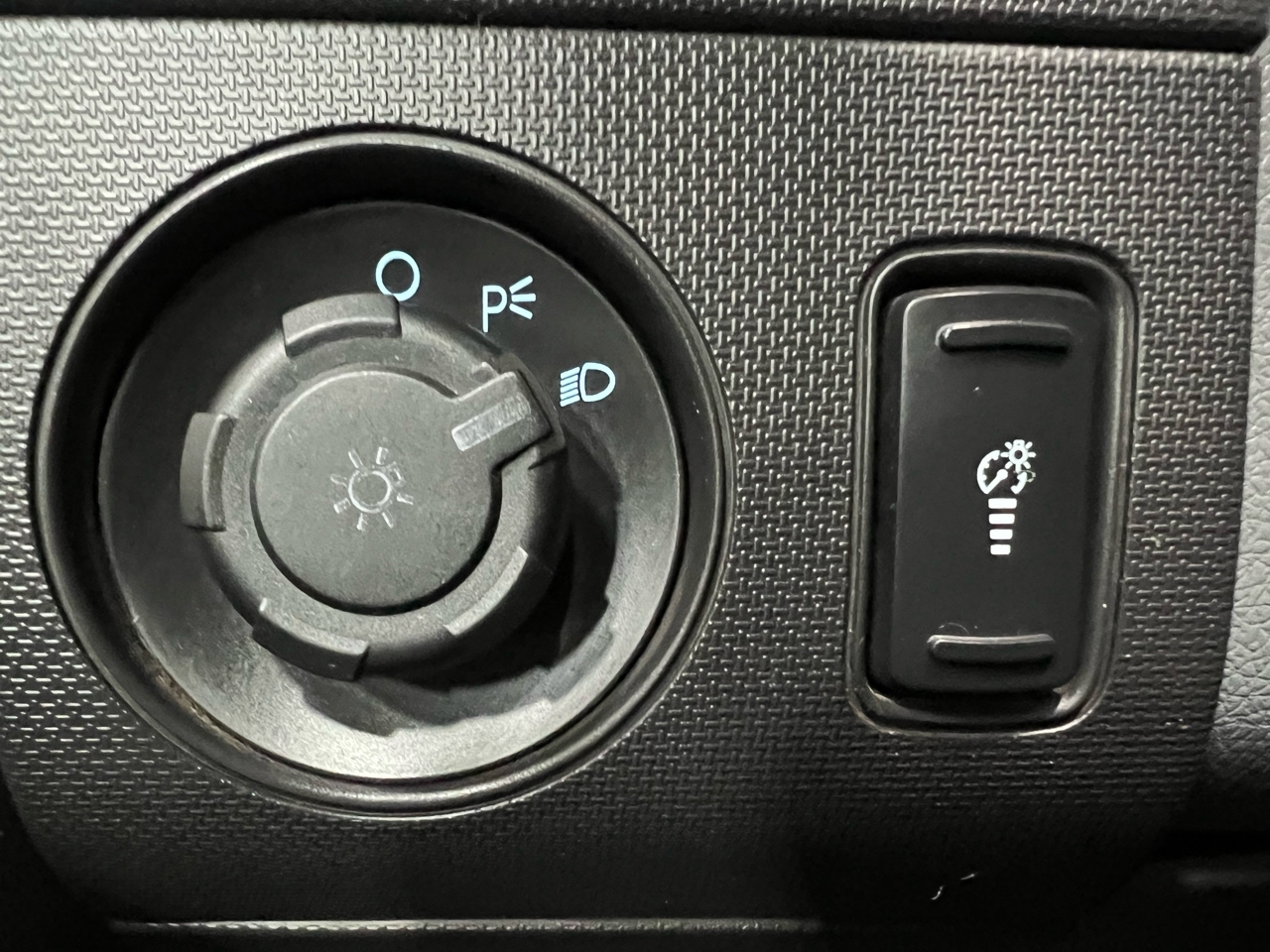 Ford F-350 SD XLT SuperCab Long Bed 4WD 2012