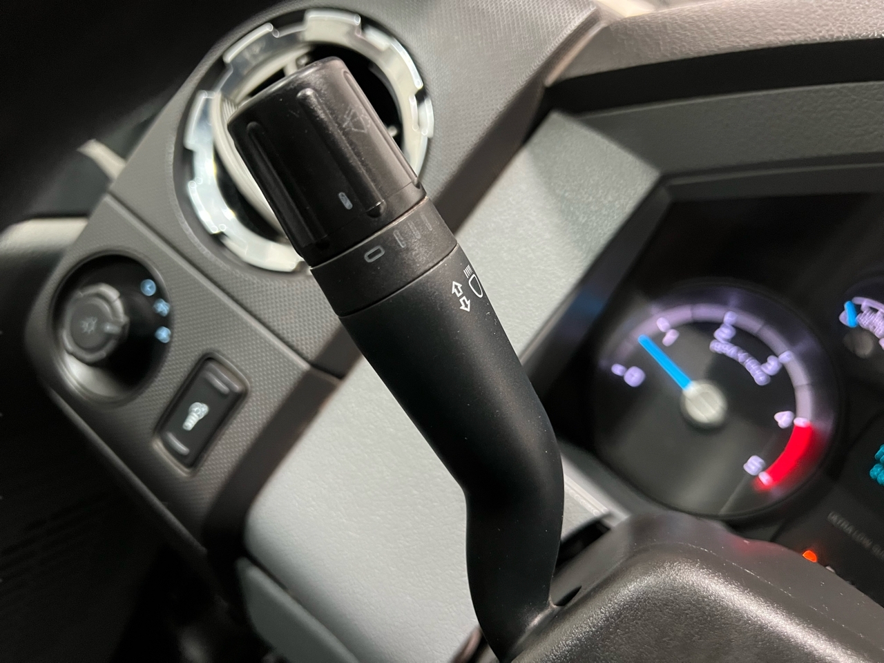 Ford F-350 SD XLT SuperCab Long Bed 4WD 2012