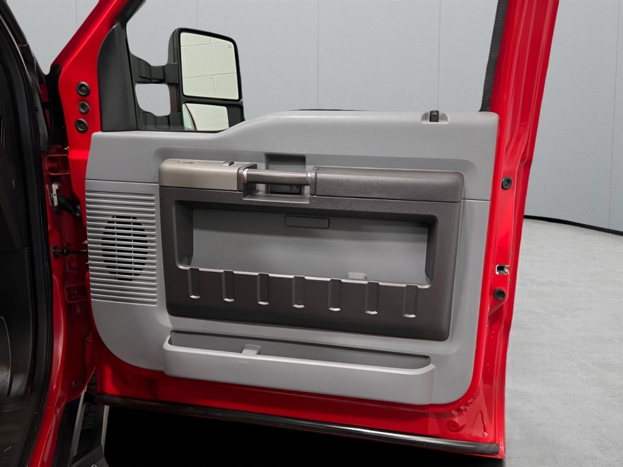 Ford F-350 SD XLT SuperCab Long Bed 4WD 2012