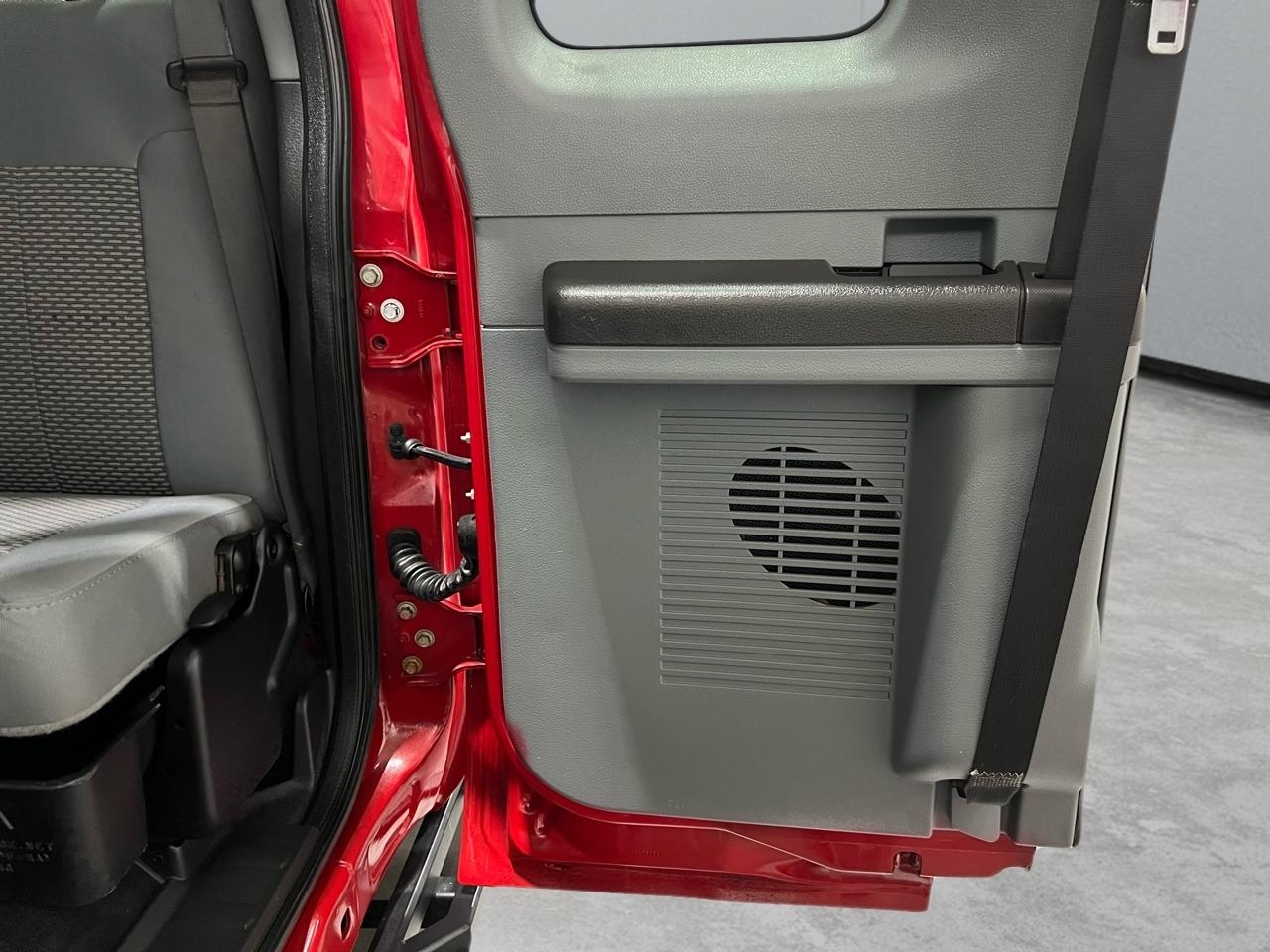 Ford F-350 SD XLT SuperCab Long Bed 4WD 2012