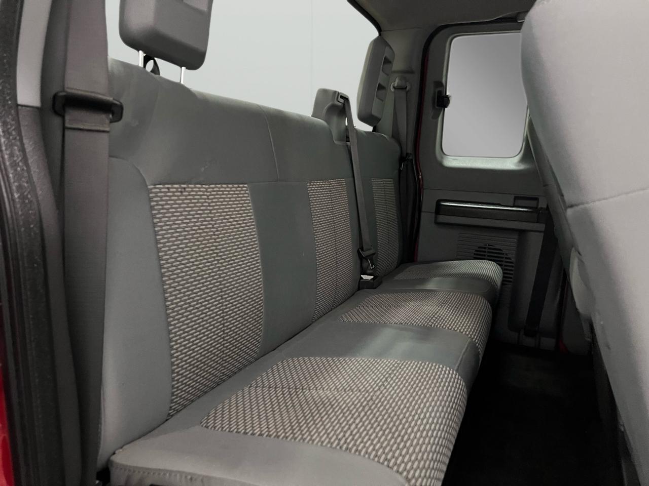 Ford F-350 SD XLT SuperCab Long Bed 4WD 2012