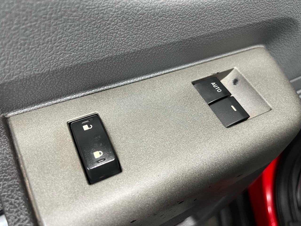 Ford F-350 SD XLT SuperCab Long Bed 4WD 2012