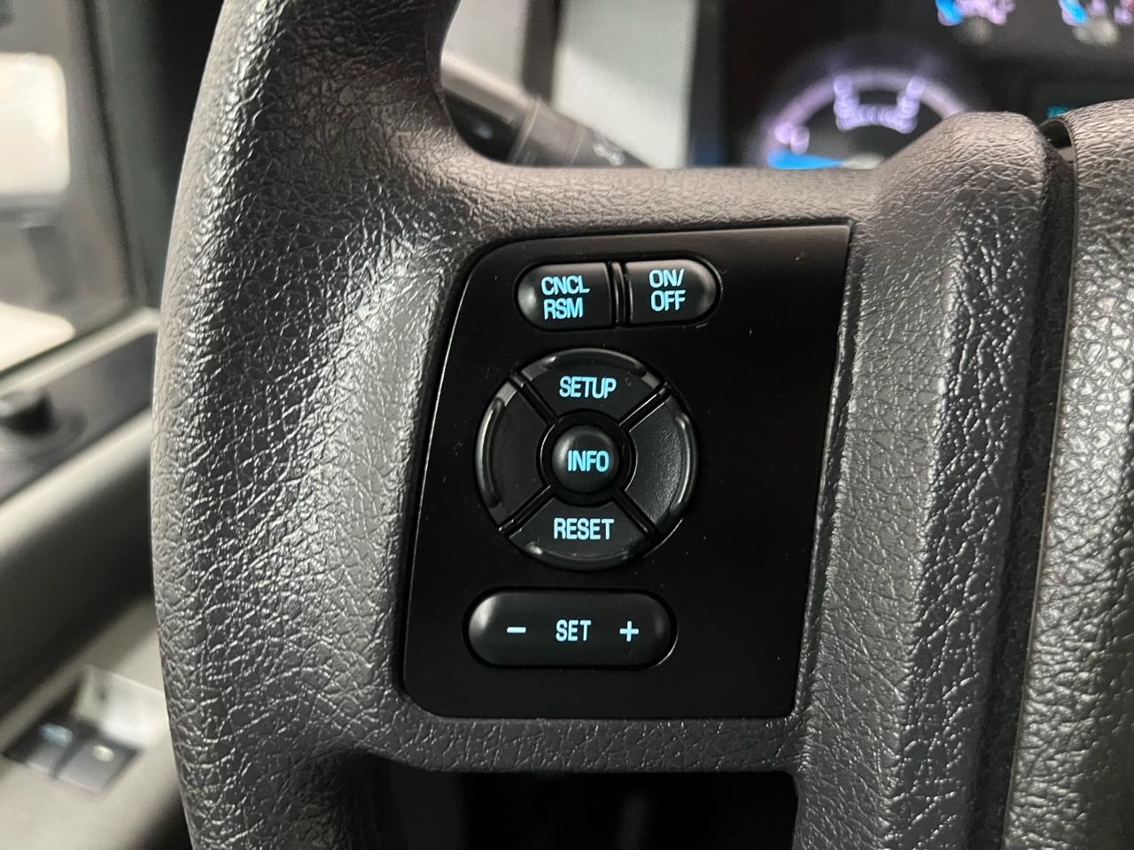 Ford F-350 SD XLT SuperCab Long Bed 4WD 2012