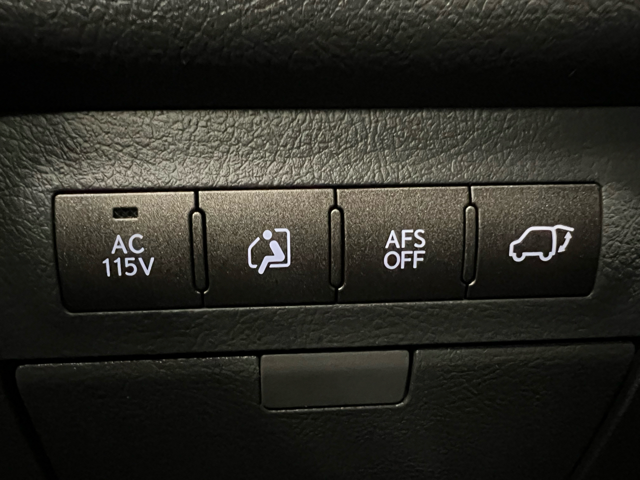 2009 Lexus LX 570 photo 45