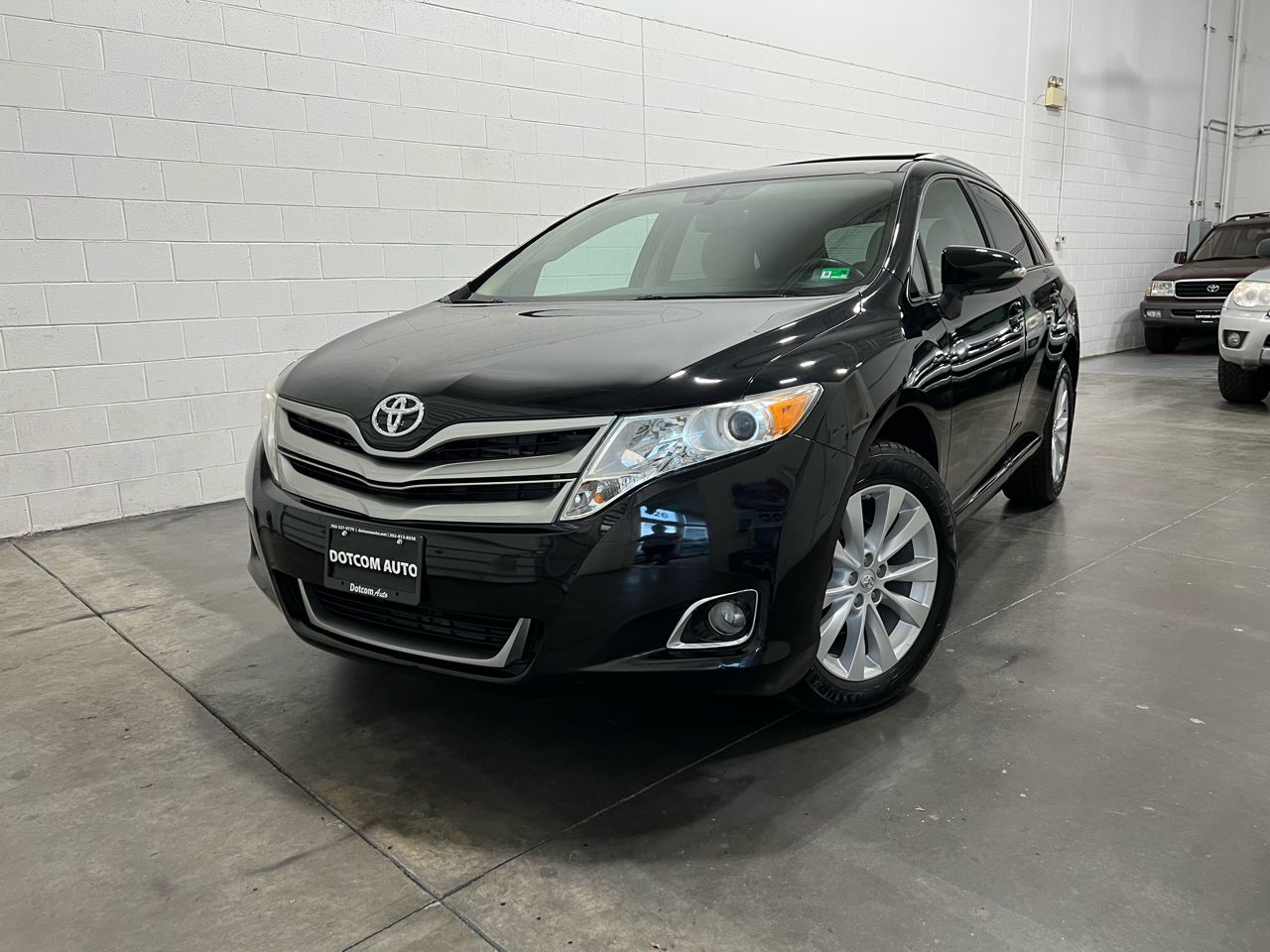 2013 Toyota Venza LE photo 2