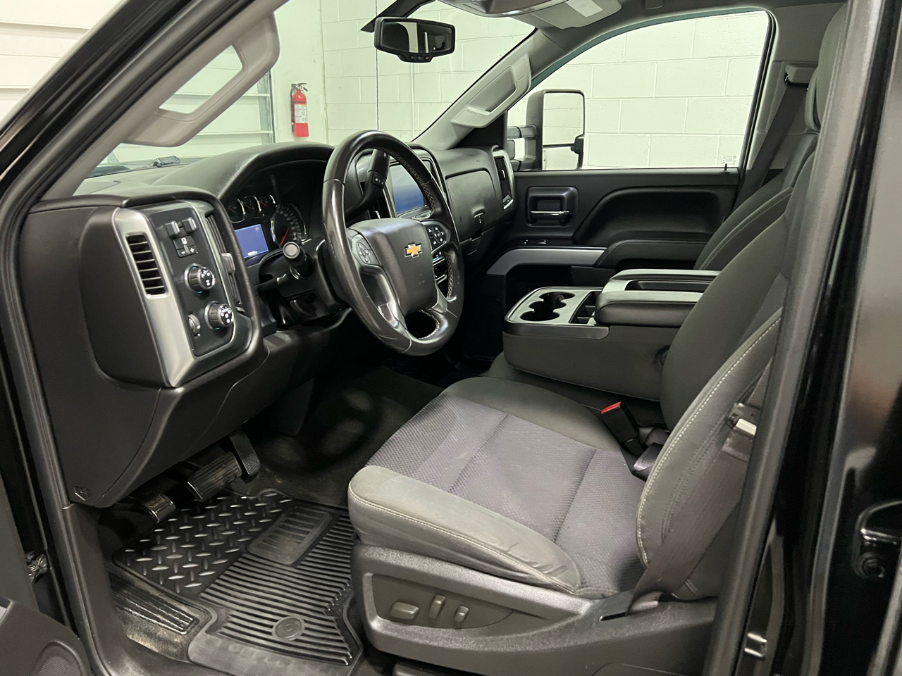 2015 Chevrolet Silverado 2500HD photo 30