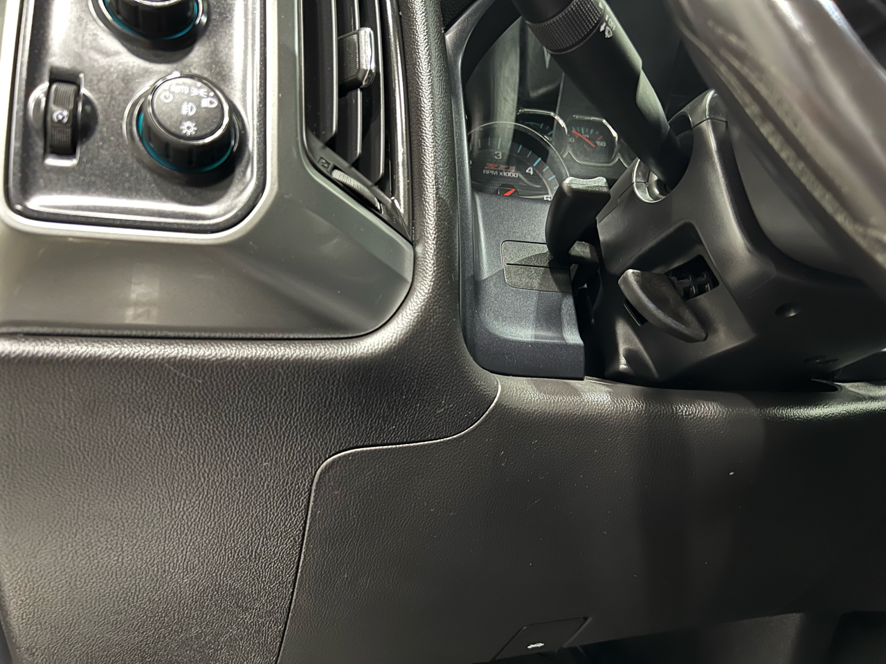 2015 Chevrolet Silverado 2500HD photo 37