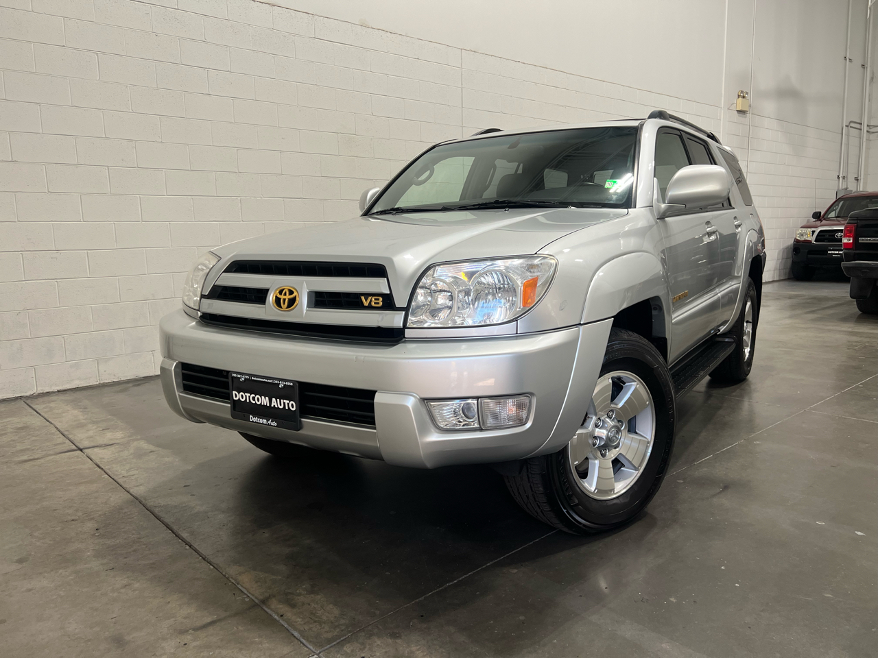 2005 Toyota 4Runner Limited V8 4WD photo 2