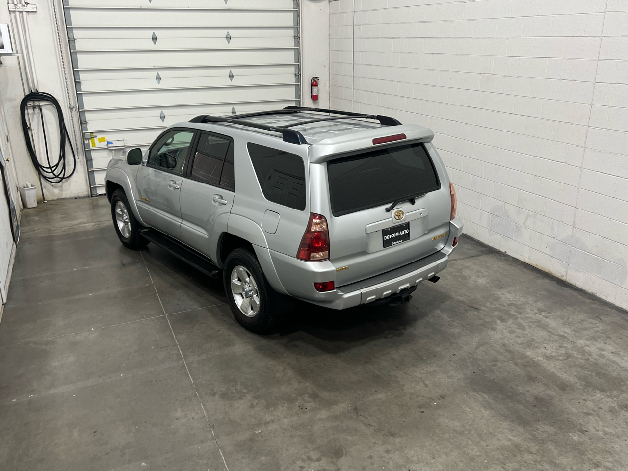 2005 Toyota 4Runner Limited V8 4WD photo 4