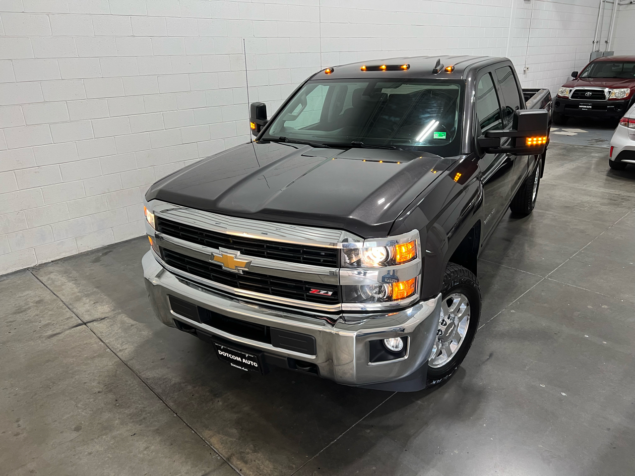 2015 Chevrolet Silverado 2500HD photo 2