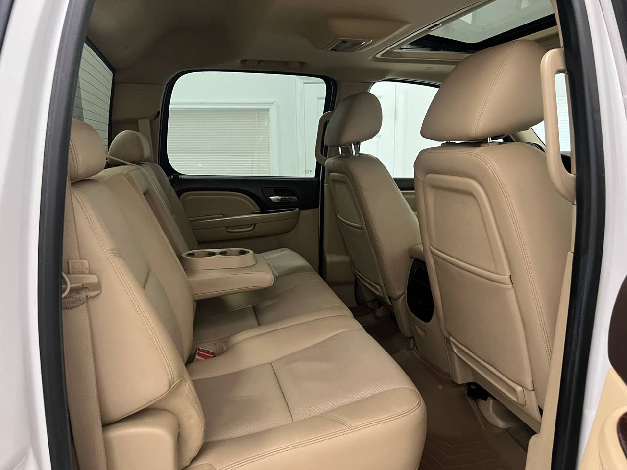 GMC Sierra 2500HD Denali Crew Cab 4WD 2011 GMC Sierra 2500HD Denali Crew Cab 4WD 2011