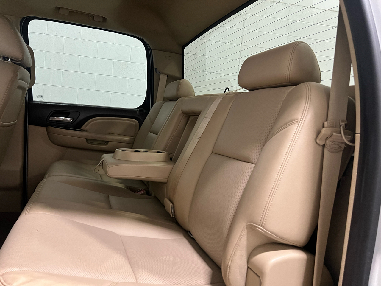 GMC Sierra 2500HD Denali Crew Cab 4WD 2011 GMC Sierra 2500HD Denali Crew Cab 4WD 2011