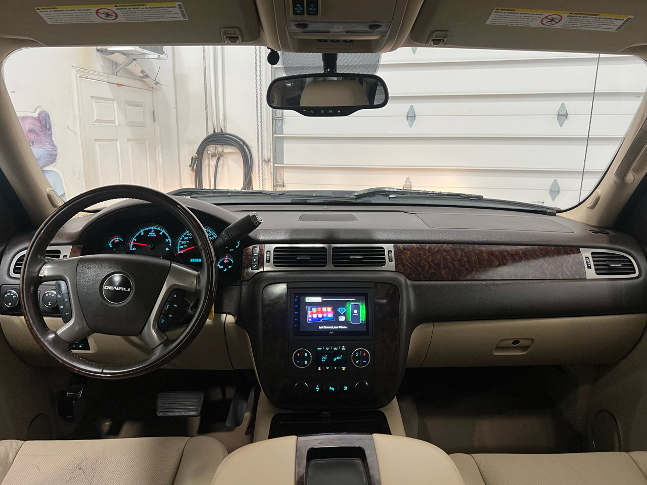 GMC Sierra 2500HD Denali Crew Cab 4WD 2011 GMC Sierra 2500HD Denali Crew Cab 4WD 2011