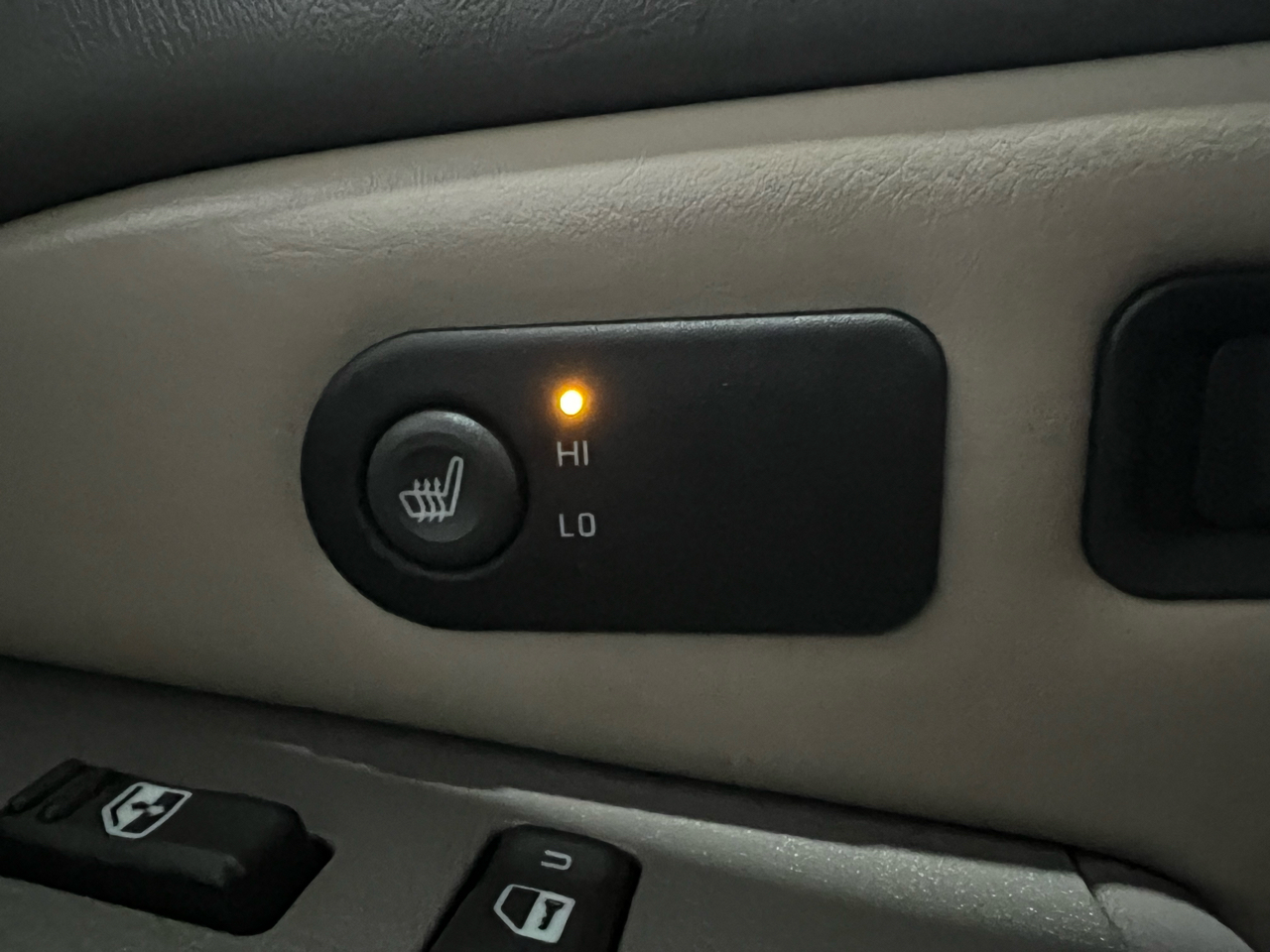 GMC Sierra 1500 Denali Ext. Cab AWD 2002 GMC Sierra 1500 Denali Ext. Cab AWD 2002