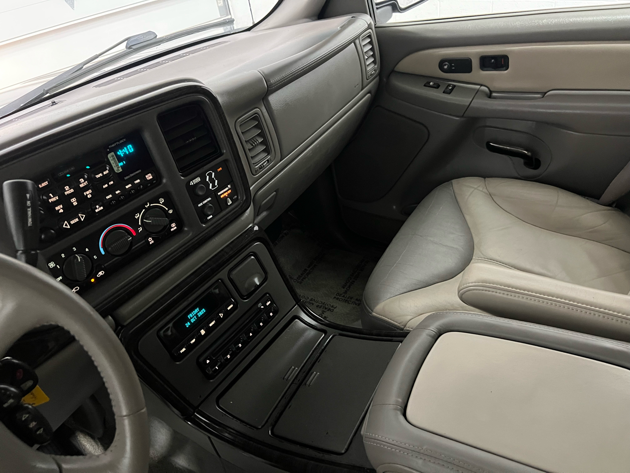 GMC Sierra 1500 Denali Ext. Cab AWD 2002 GMC Sierra 1500 Denali Ext. Cab AWD 2002