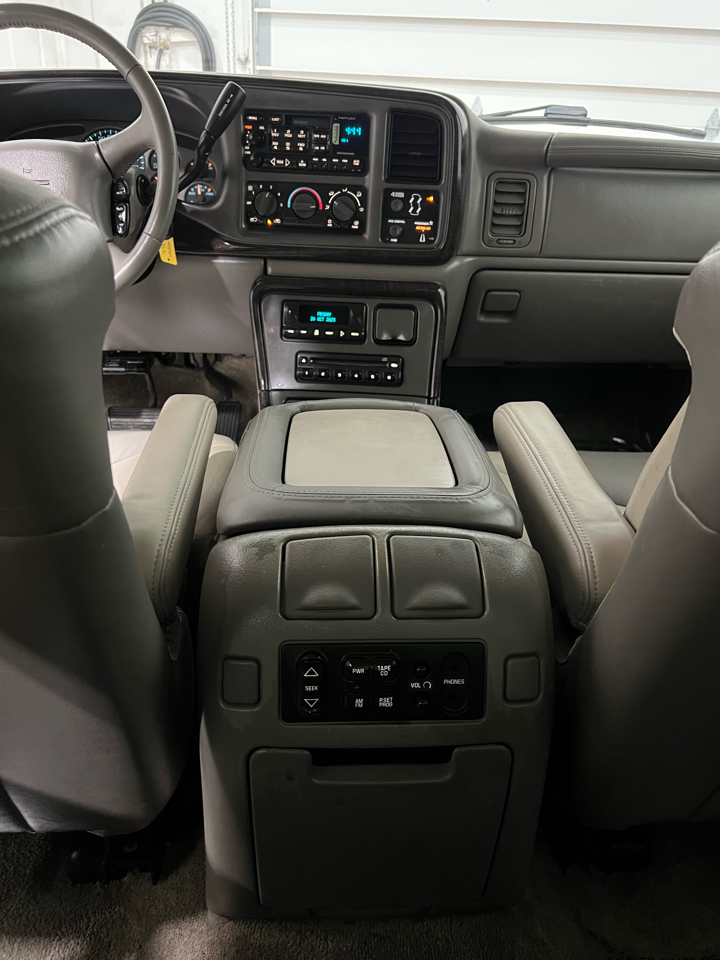 GMC Sierra 1500 Denali Ext. Cab AWD 2002 GMC Sierra 1500 Denali Ext. Cab AWD 2002