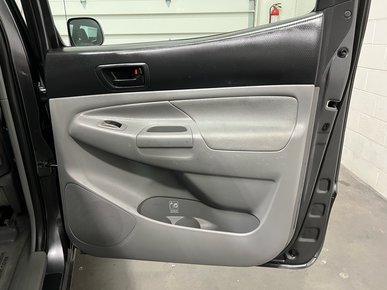 Toyota Tacoma Double Cab V6 4WD 2011 Toyota Tacoma Double Cab V6 4WD 2011