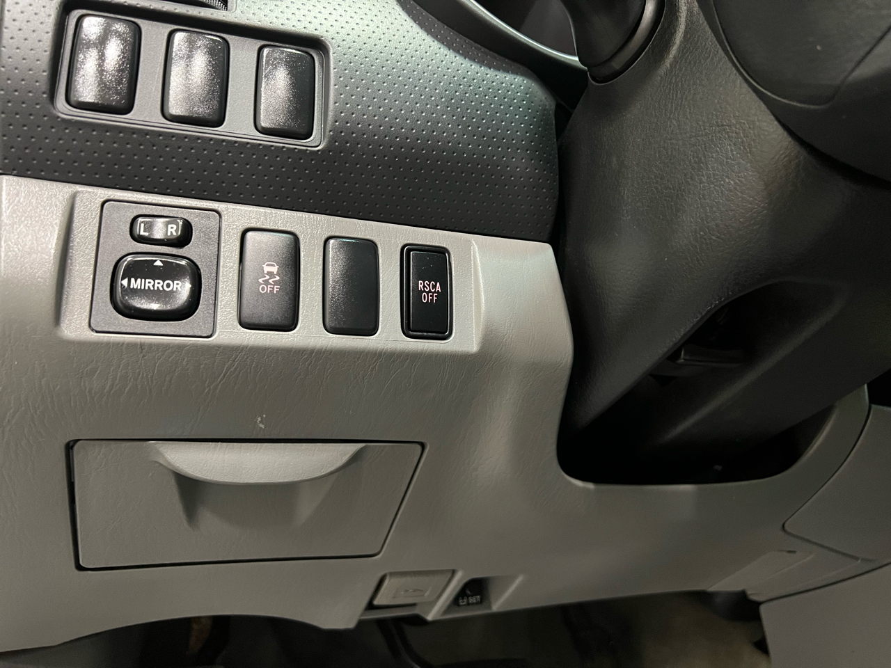 Toyota Tacoma Double Cab V6 4WD 2011 Toyota Tacoma Double Cab V6 4WD 2011