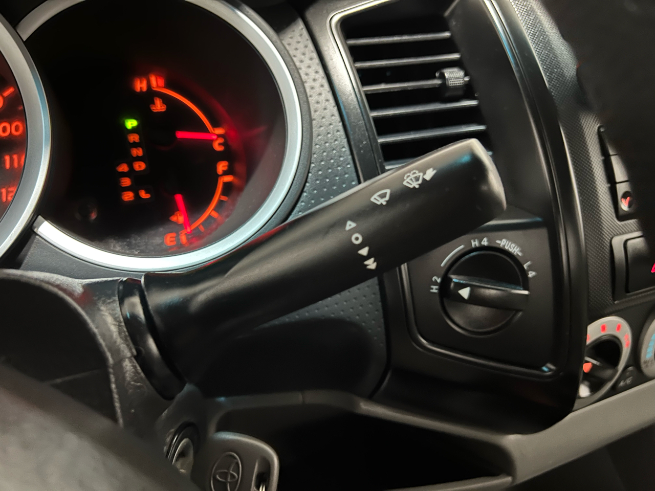 Toyota Tacoma Double Cab V6 4WD 2011 Toyota Tacoma Double Cab V6 4WD 2011